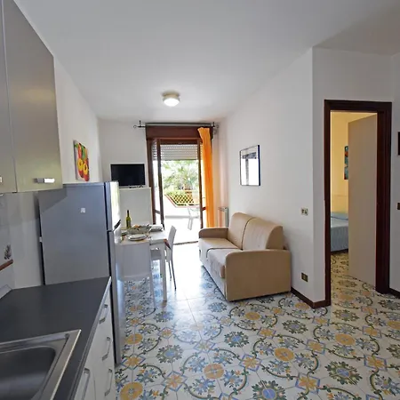 Coastal Comfort In Rosa Apartman