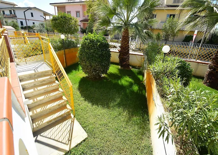 Coastal Comfort In Rosa *